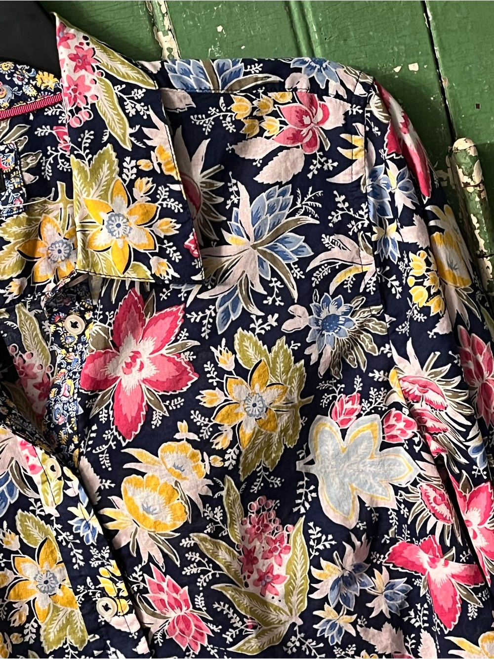 Talbots Navy Floral Button-Down Shirt with Pink & Yellow Blooms Size Small